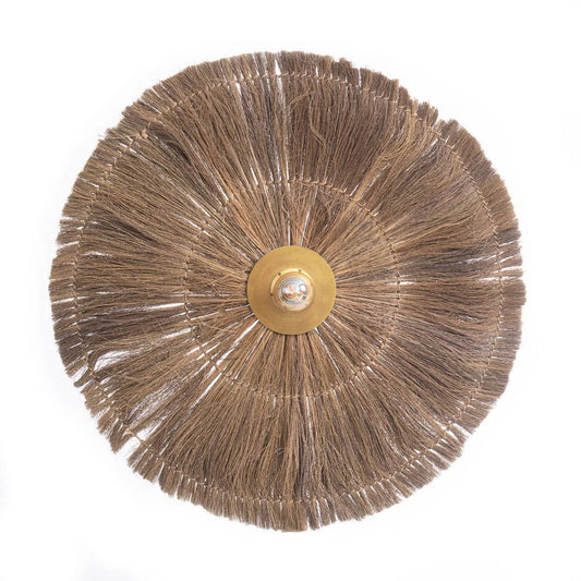ronde wandlamp van gras en goud messing