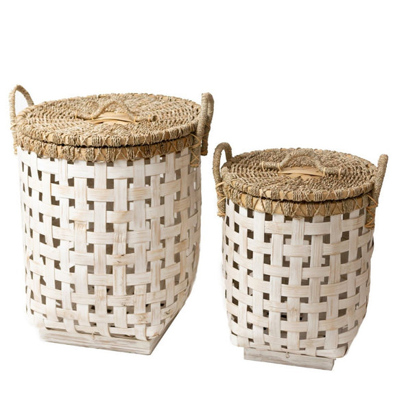Boho stijl wasmanden met deksel van bamboe, zeegras en rotan in de kleuren wit en naturel.