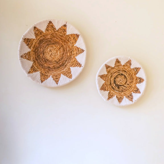 ronde boho wanddecoratie in de kleuren wit en bruin